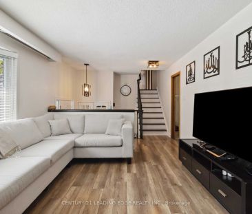 Detached Home For Lease | W9239445 - Photo 1