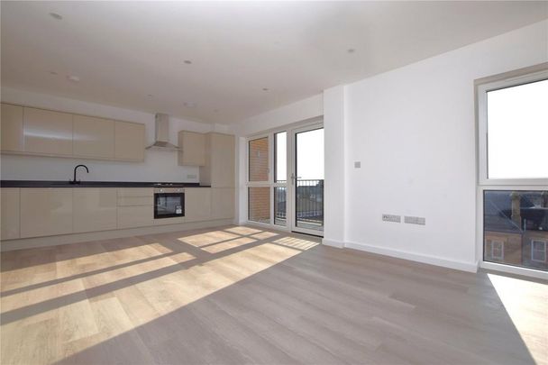 3 bedroom apartment to rent - Photo 1