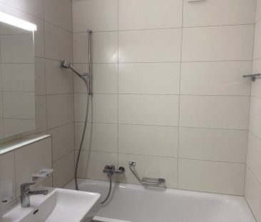 2.5-room apartment completely renovated for rent from 01.03.2026 - Photo 3