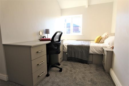 5 Stanmore Grove Leeds - LS4 2RJ - Photo 3