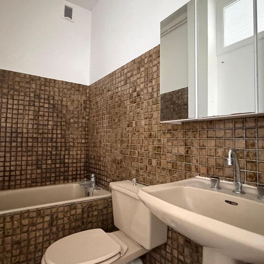 Location Appartement 1 pièce 24m² CLERMONT FERRAND 63000 - Photo 1