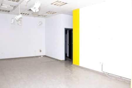 Sevilla, Andalusia 41020 - Photo 3