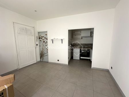 Nimes quartier Hoch-Sernam Studio avec climatisation, - Photo 5