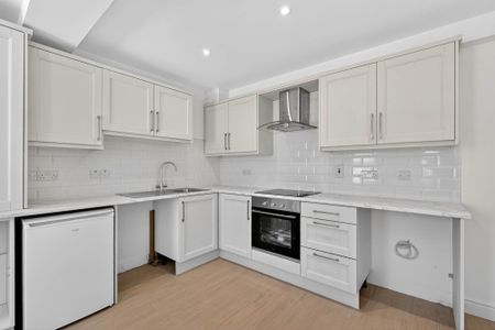 Apt 10 51-53Bridge Street, LISBURN, BT28 1XZ - Photo 4