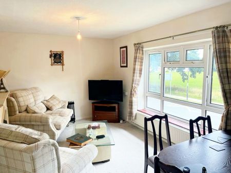 Scott Road, Crawley, RH10 - Photo 3