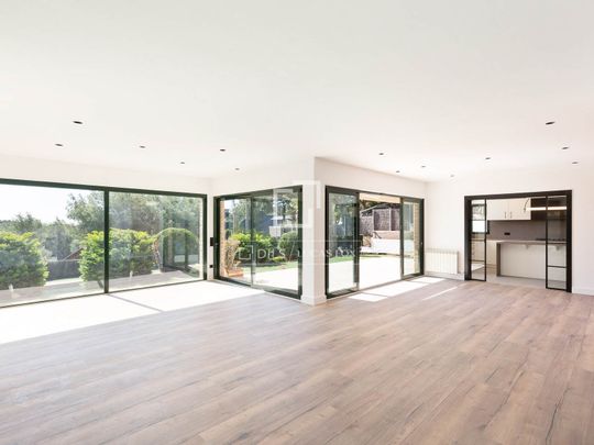 New build 5 Bedroom house / villa for rent in Bellamar, Barcelona - Photo 1
