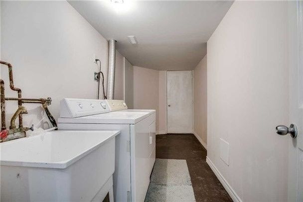 For Lease - 548 Garden Walk (Lower) Walk, Mississauga, Ontario - Photo 1