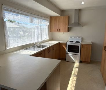 Family Home + Large Yard - Great Opportunity - Photo 5