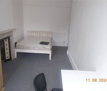 Student Properties to Let - Photo 6