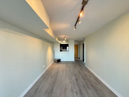 For Lease - 39 Parliament Street Unit# 1007, Toronto, Ontario - Photo 3