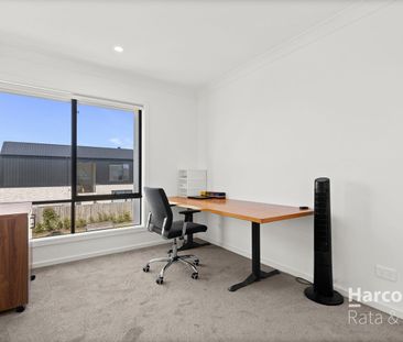 Stunning 4-Bedroom Home in Wollert - Photo 1