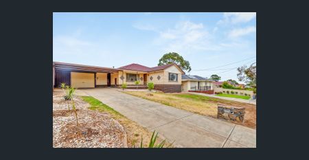 Spacious 3 Bedroom Home! - Photo 3