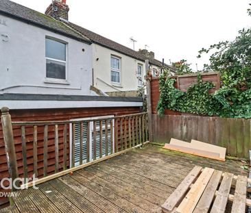 4 bedroom terraced house to rent - Photo 4