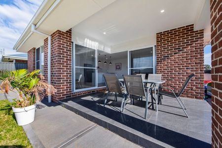 Home For Rent - Photo 5