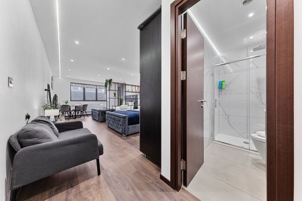 2 Bed Flat, Woodstock Road, NW11 - Photo 1