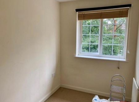 3 bedroom terraced house to rent - Photo 2