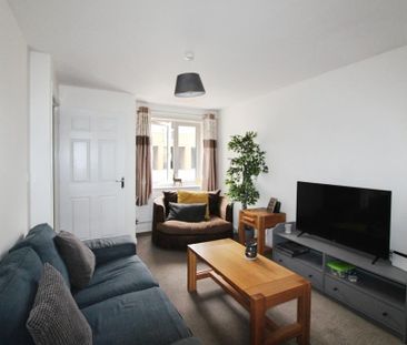 2 bedroom end of terrace house to rent - Photo 6