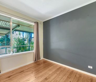 The Perfect Family Home with a Spacious Yard! - Photo 4