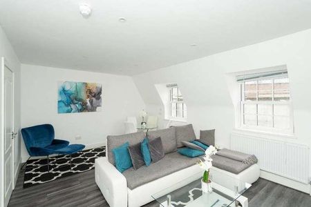 High Street, Wd, Watford, WD17 - Photo 2