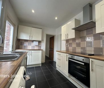 3 bedroom terraced house to rent - Photo 6