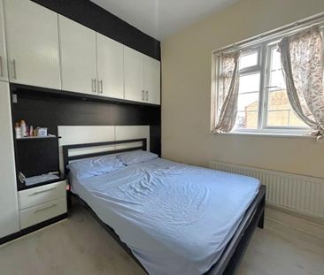 3 bedroom property to rent - Photo 4