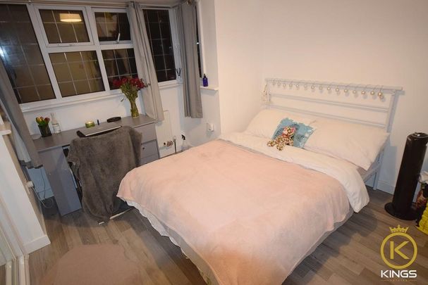 5 bedroom detached house to rent - Photo 1