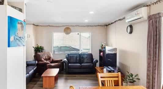 3 bedroom home in Manurewa! - Photo 1