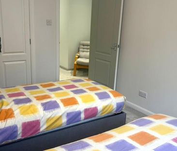 2 bedroom flat to rent - Photo 3