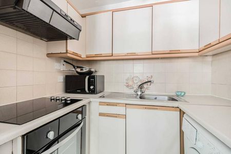 1 bedroom flat to rent - Photo 2