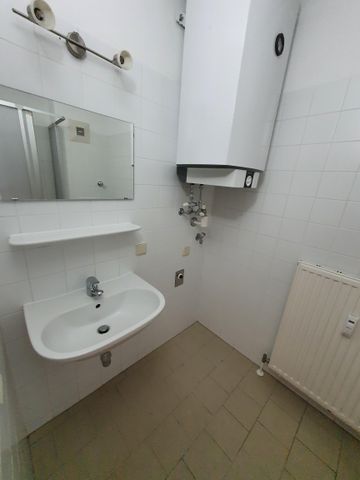 Kompakte Kleinwohnung mit Balkon und Vorraum - Photo 4