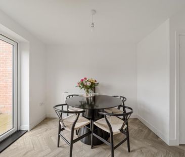 3 bedroom semi-detached house to rent - Photo 4