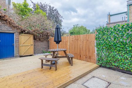 3 Bed Terraced House, Ambergate Street, SE17 - Photo 4