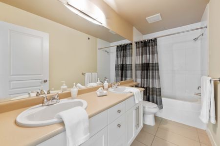 Wonderful Waterscapes – Top Floor - Photo 4