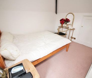 6 bedroom detached house to rent - Photo 4