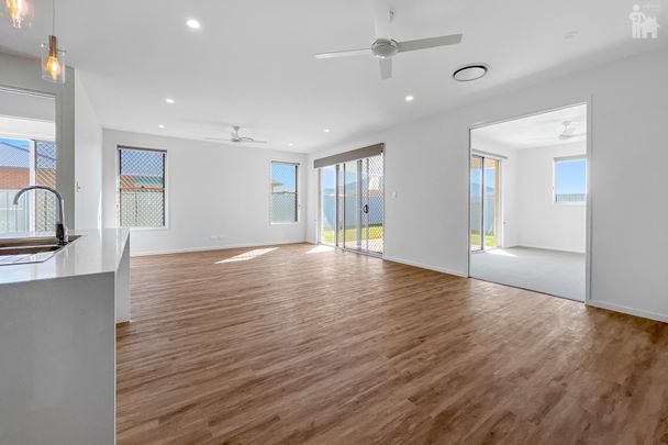 24 Mataranka Circuit, - Photo 1