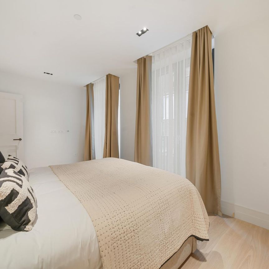 The Whiteley, Redan Place, London W2 - Photo 1