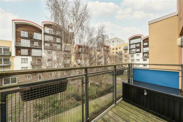 Greenroof Way, SE10, London - Photo 1