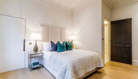 Duke Street, Mayfair, London, W1K - Photo 2