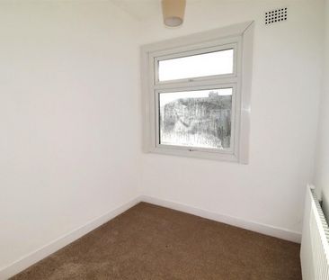 3 BED Terraced House To rent - Photo 2