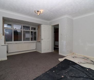 4 bedroom detached house to rent - Photo 2