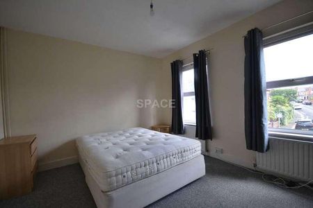 Grange Avenue, Reading, Berkshire, RG6 - Photo 5