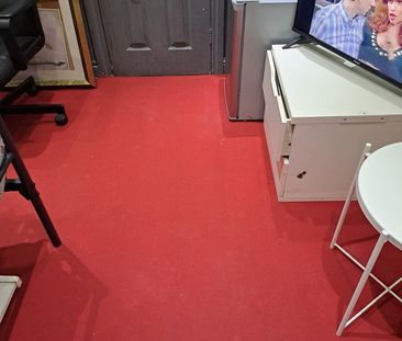 Room in a Shared House, Frant Road, CR7 - Photo 5