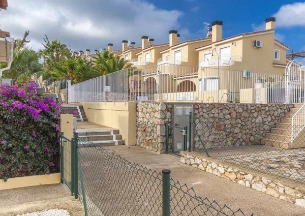 Villa for rent in Gata de Gorgos