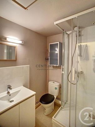 Location Appartement 1 pièce 25m² CREPY EN VALOIS 60800 - Photo 1