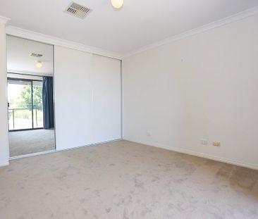 109D Berwick Street, Victoria Park WA 6100 - Townhouse For Rent | D... - Photo 2