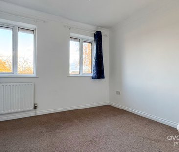 2 bed terraced house to rent in Horseshoe Crescent, Burghfield Common - Photo 6