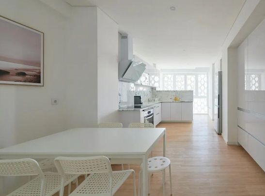 Rua Actor António Silva, Lisbon, Lisbon 1600-404 - Photo 1