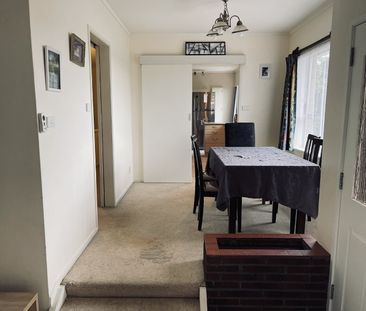 Large home in Kamo West! - Photo 2