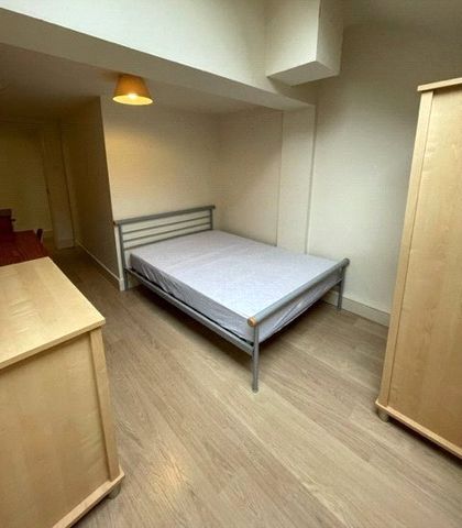 Student Properties to Let - Photo 2