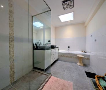 Welcome Home - Photo 2